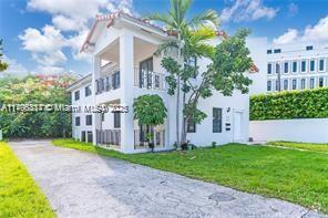 Building Photo - 3220 S Le Jeune Rd