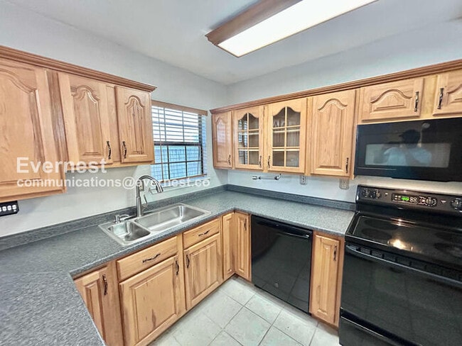 Foto del edificio - 2992 Harbinger Ln