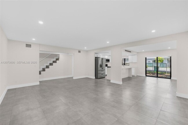 Photo - 345 Sarto Avenue 1 House