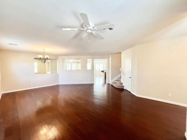 Building Photo - 18 Blue Valley Dr