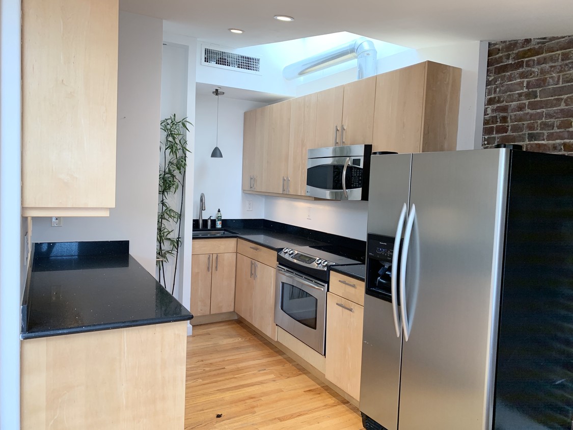 Foto principal - 370 Commonwealth Avenue