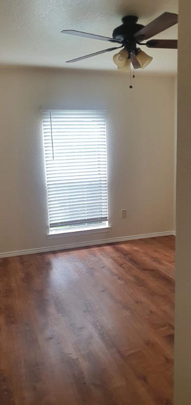Building Photo - 2807 Littlewood Dr