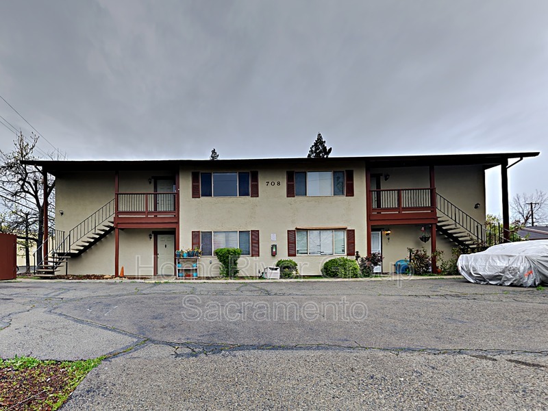 Primary Photo - 708 Wales Dr