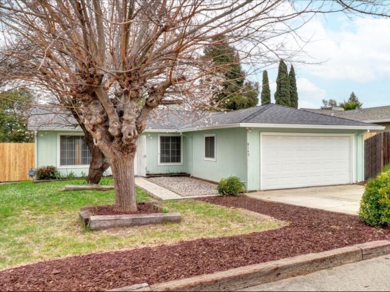 Foto principal - 8145 Lin Oak Way