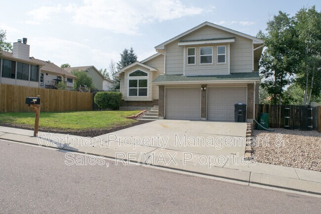 Foto del edificio - 3420 Cedarlawn Dr