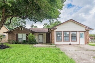 Building Photo - 2602 Orion Dr