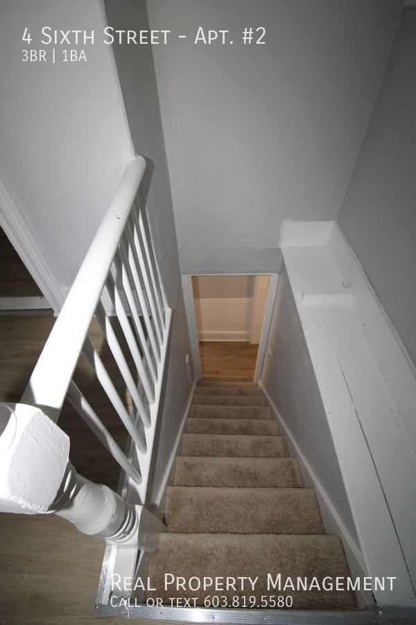 Building Photo - Downtown Dover 3 Bedroom Apartment!