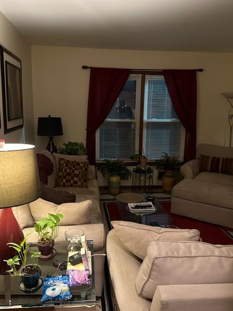 Foto del edificio - 8 Colonial Ct