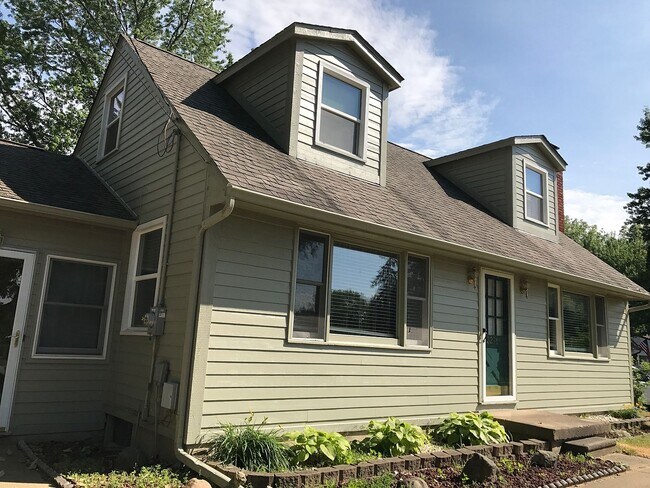 Building Photo - 3271 Horrell Ct
