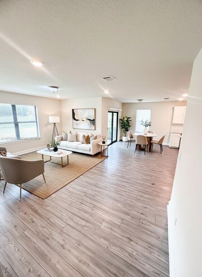 Foto del edificio - 4686 Indigo Way