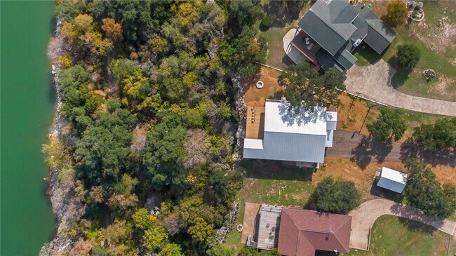 Building Photo - 713 Nomad Dr