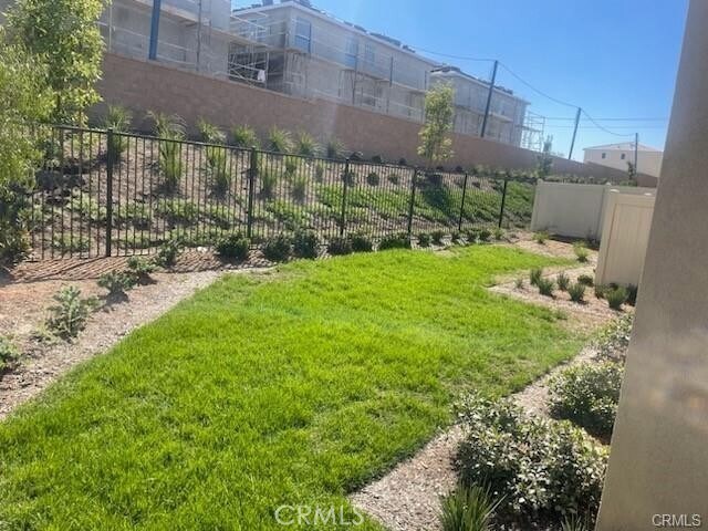 Foto del edificio - 2058 Bergamot St