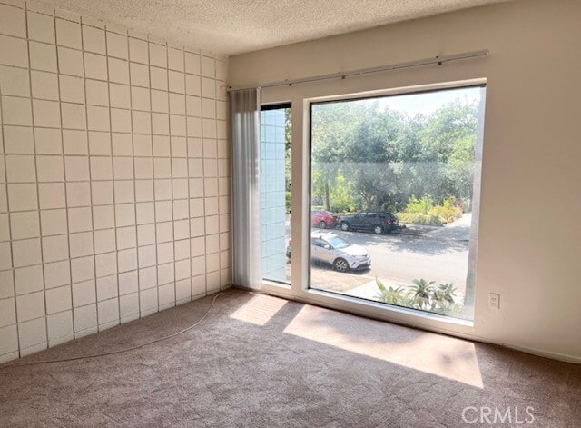 Building Photo - 359 Riverdale Dr