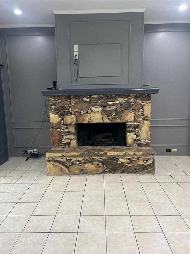 Building Photo - 6201 Baymar Ln