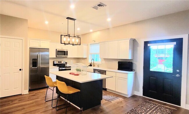 Foto del edificio - 60 Bay Spring Ave