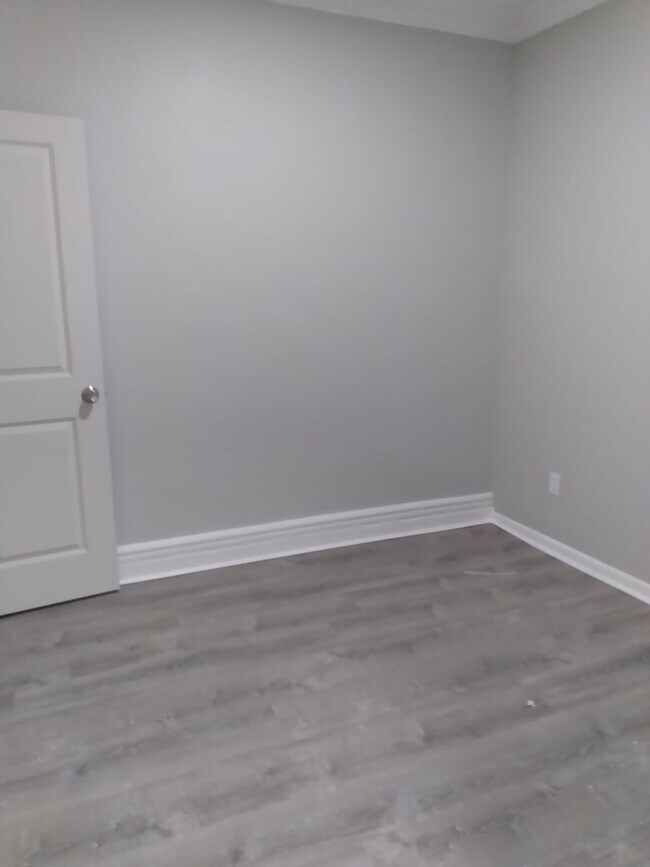 Foto del edificio - 11 Elberon Pl