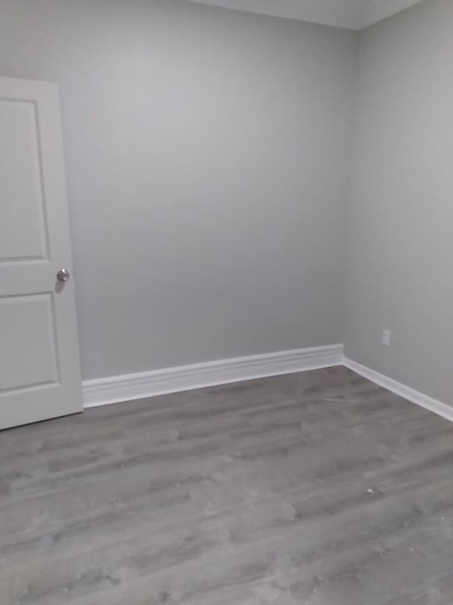 Building Photo - 11 Elberon Pl