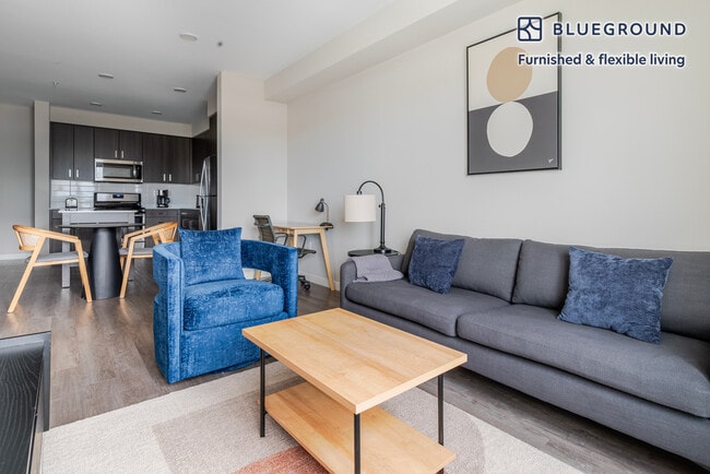 Foto del edificio - 3560 Rambla Pl