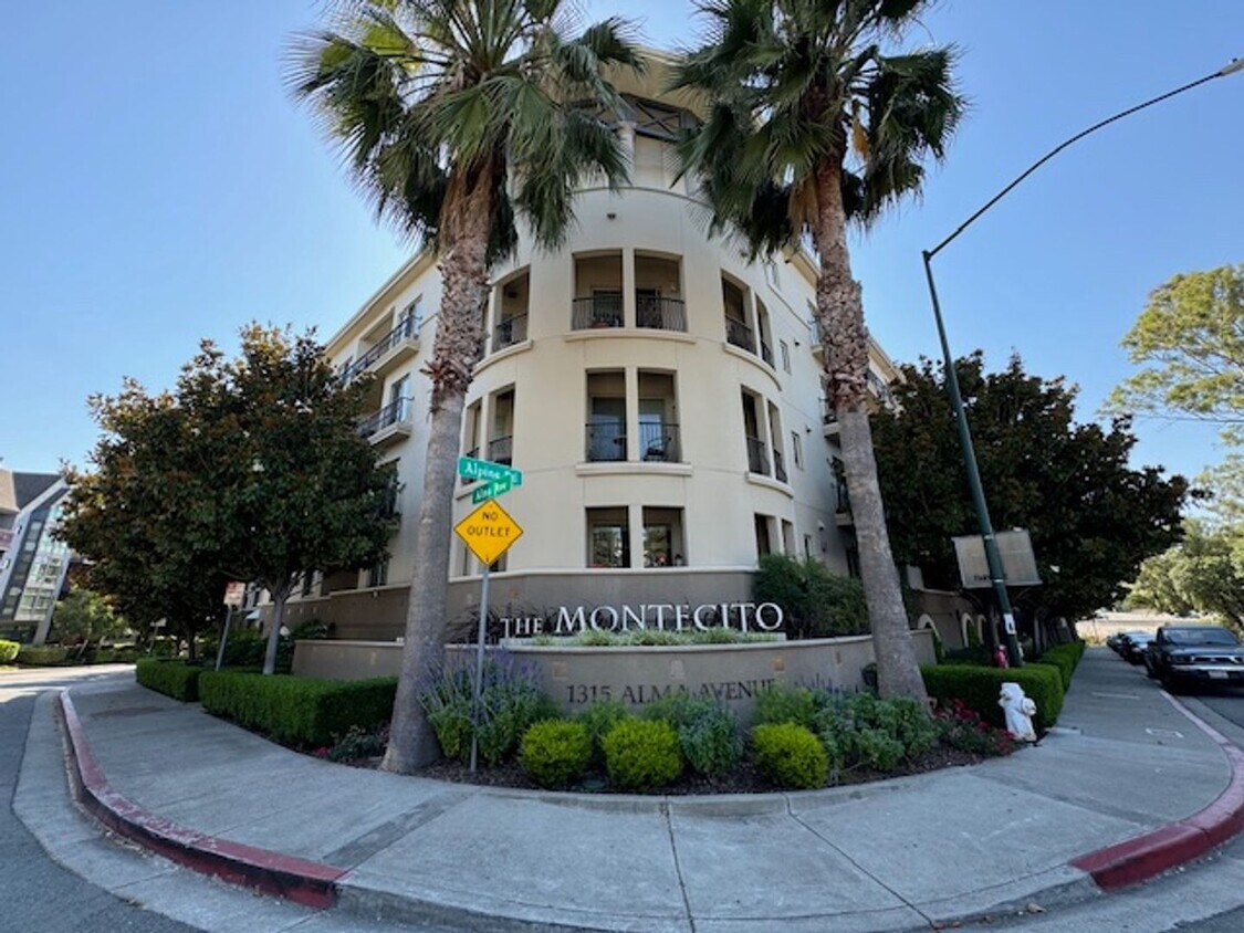 Primary Photo - Wonderful 2 bedroom 2 bath Montecito condo...