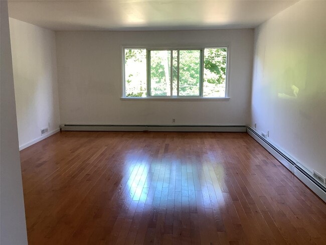 Building Photo - 549 Almena Ave