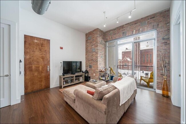 Foto del edificio - 650 Montgomery St