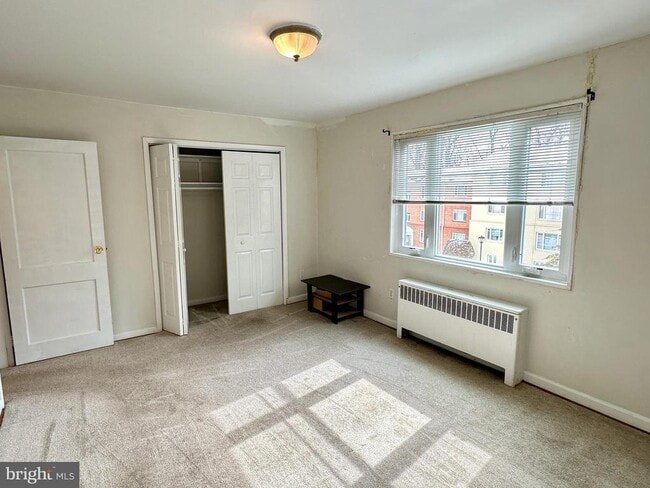 Building Photo - 10413 Montrose Ave