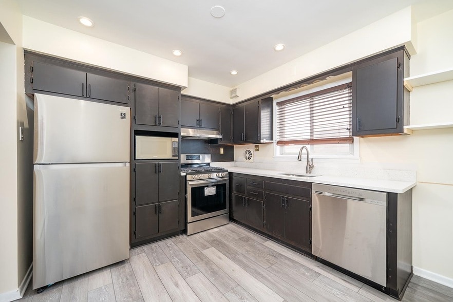 Photo - 121 Ogden Avenue Unit 2