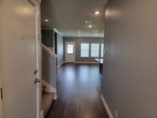 Building Photo - Brookstone Creek Beauty – 4 Bedrooms, 3 Bathrooms, and Smart Features Throughout