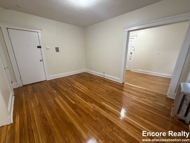 Building Photo - 109 Brainerd Rd