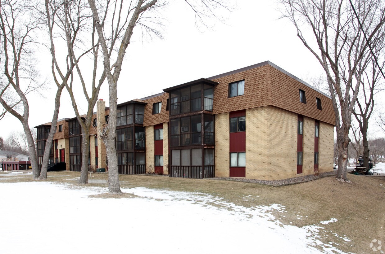 Bella Vista Apartments Apartments in New Hope, MN