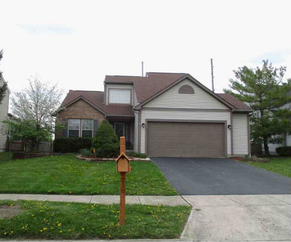 818 Lynnhaven Ct, Columbus, OH 43228 House Rental in Columbus, OH