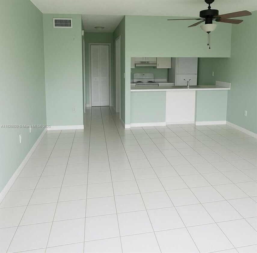 Foto principal - 291 NW 177th St
