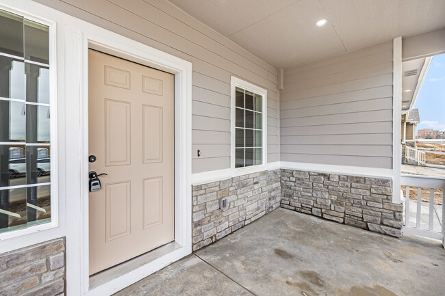 Large Covered Porch - 10504 18th St