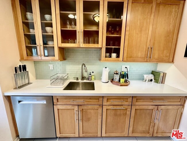 Foto del edificio - 960 Larrabee St