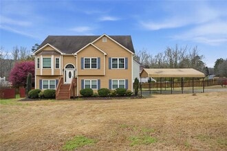 Building Photo - 638 Oberlochen Way