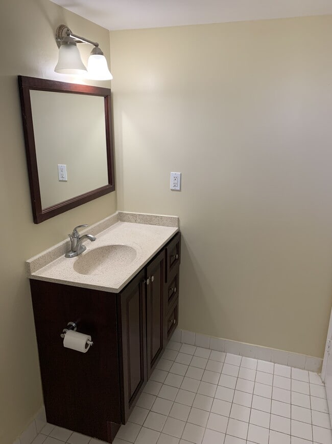 Building Photo - 9105 SW 137th Ter