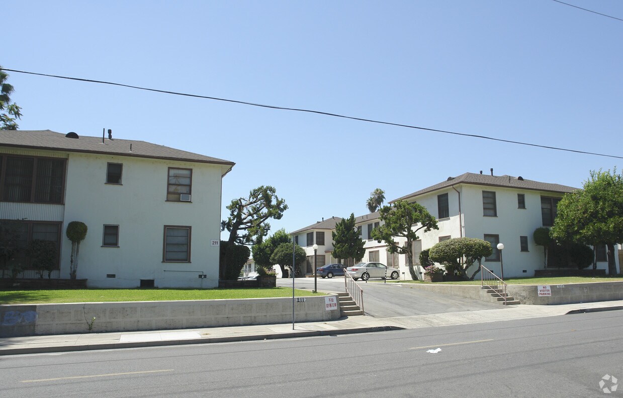 Primary Photo - 209-211 S Almansor St