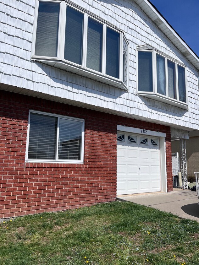 182 Cranford Ave, Staten Island, NY 10306 House Rental in Staten