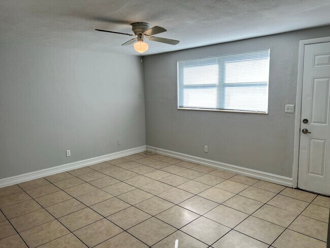Foto del edificio - 9403 Grandfield Rd