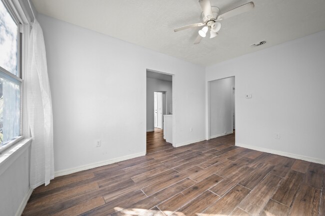 Foto del edificio - 1602 Wambolt St