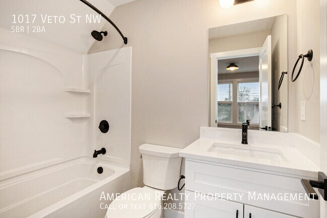 Building Photo - 1017 Veto St NW