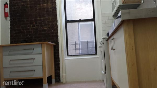 Building Photo - 917 Saint Marks Ave