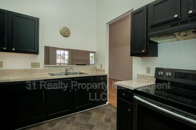 Foto del edificio - 436 Chestnut Ln