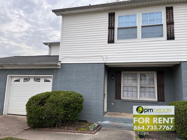 Excellent Location! 4/2.5 Townhome Available! - Excellent Location! 4/2.5 Townhome Available!