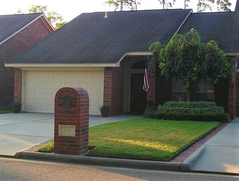 Foto principal - 435 N Rivershire Dr