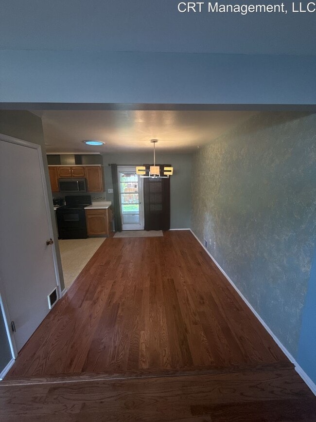Building Photo - Beautiful 3 Bed 2.5 Single Family Home in ...