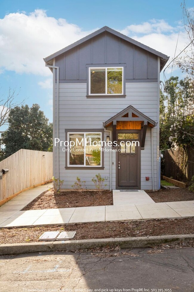 Building Photo - Modern Two Bedroom Home in Mt. Tabor!