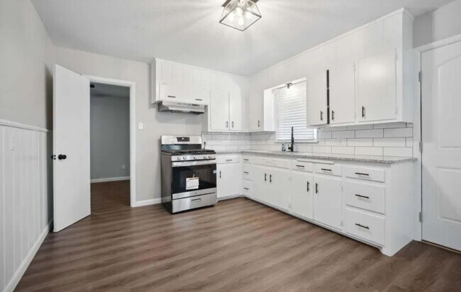 Foto del edificio - Fully Renovated Home