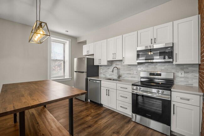 Foto del edificio - 1017 Ann Ave