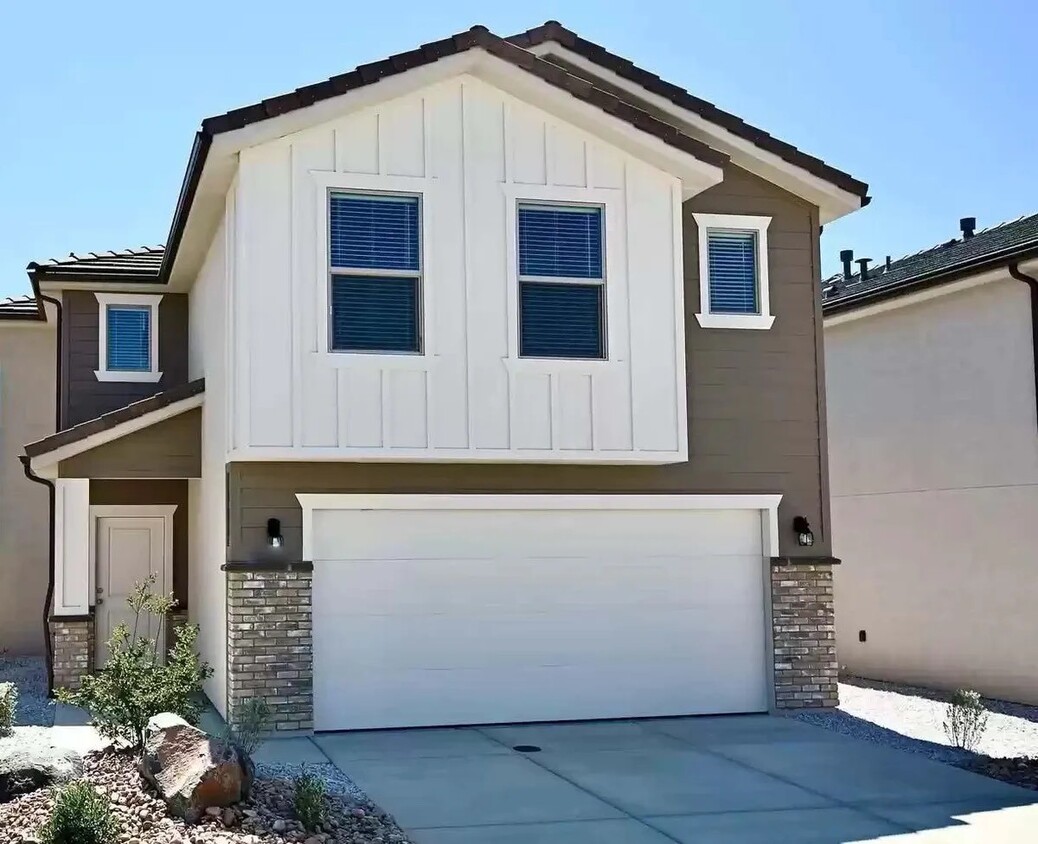 Primary Photo - 3134 Halo Ln